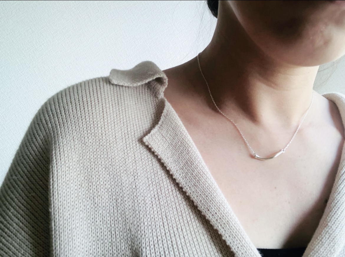 変形うねりバーネックレス